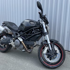 DUCATI MONSTER 696