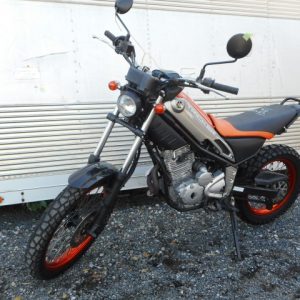 YAMAHA TRICKER