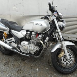 YAMAHA XJR1300