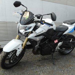 SUZUKI GSR750