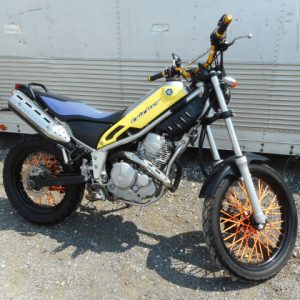 YAMAHA TRICKER