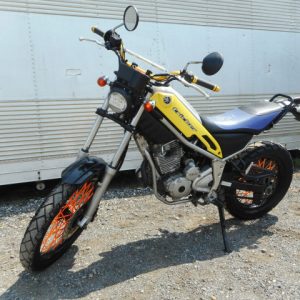 YAMAHA TRICKER