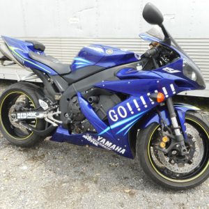 YAMAHA YZF-R1